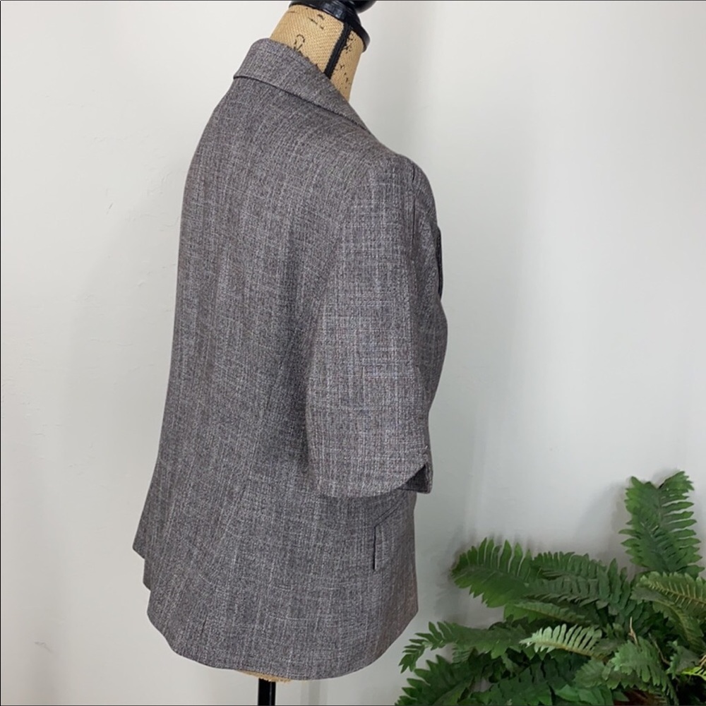 The Limited Short Tulip Sleeve Jacket - Picture 5 of 11